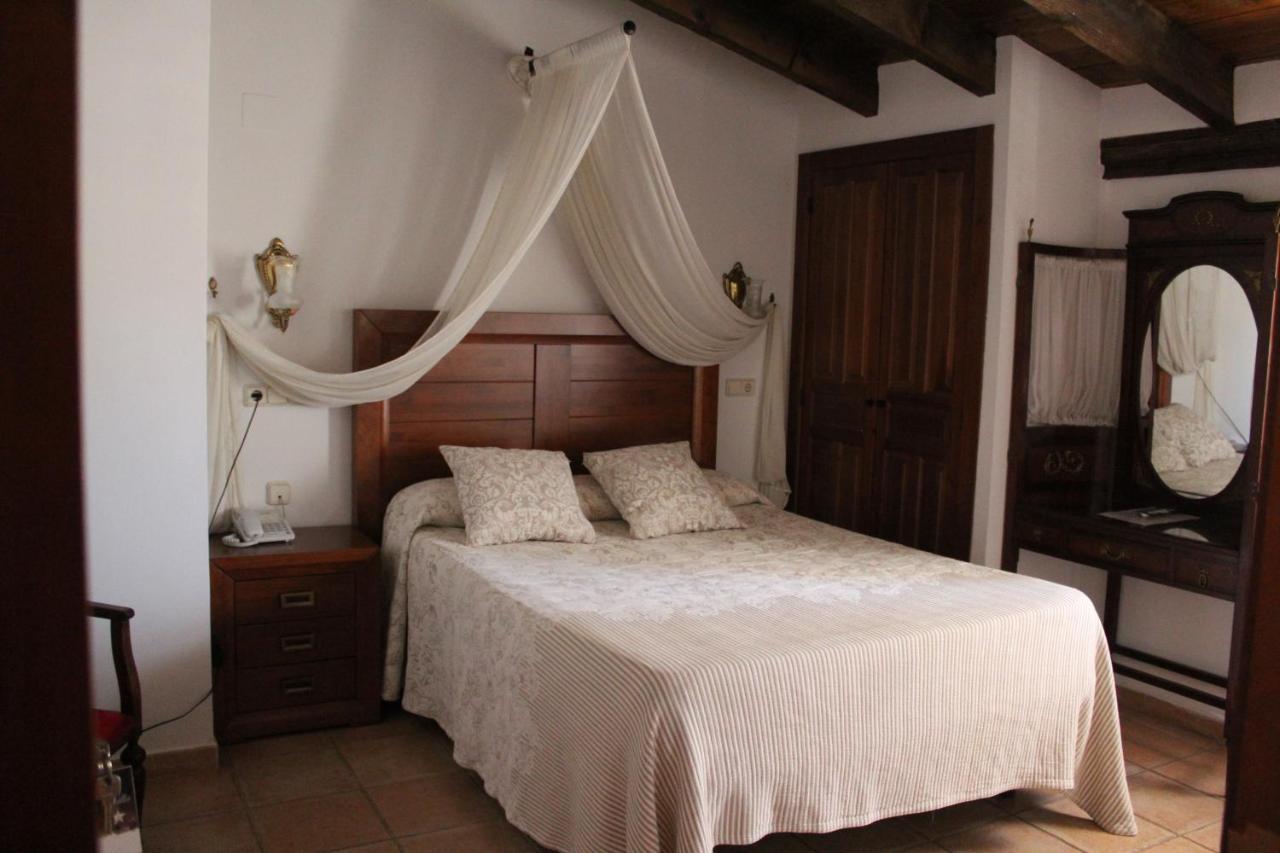 Hotel La Villa Requena Eksteriør bilde