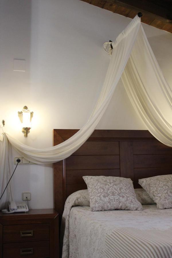 Hotel La Villa Requena Eksteriør bilde