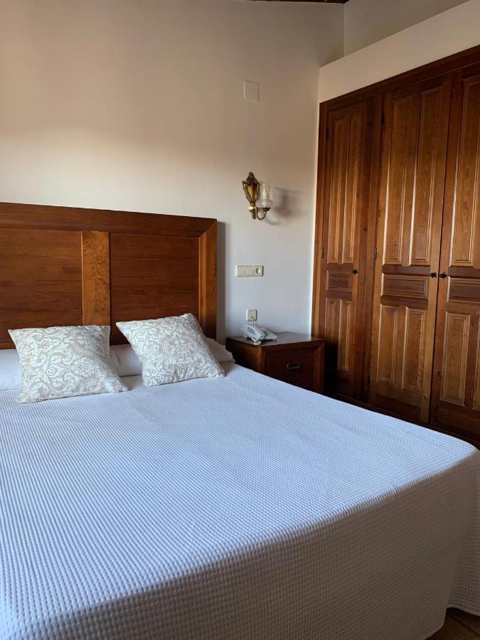 Hotel La Villa Requena Eksteriør bilde